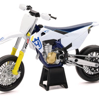 New-ray 1:12 Scale Husqvarna Fs450 Super Moto Bike - Apparel Collection