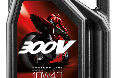 Motul 300v 4t Competition Synthetic Oil 10w40 4-liter - Harddrive Products