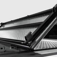 Access 09-18 Ram 1500 / 19+ Classic (w/o Rambox) 5ft 7in LOMAX Trifold Bed Cover - Black Diamond - Tonneau Covers
