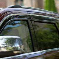 AVS 06-10 Volkswagen Jetta Ventvisor Low Profile Deflectors 4pc - Smoke w/Chrome Trim