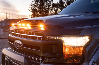 AVS 19-22 GMC Sierra Aeroskin Low Profile Hood Shield w/ Lights - White Frost Tricoat - Deflectors