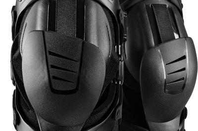 EVS Axis Sport Knee Brace Pair Black/Black/Grey Md - Protective/Safety