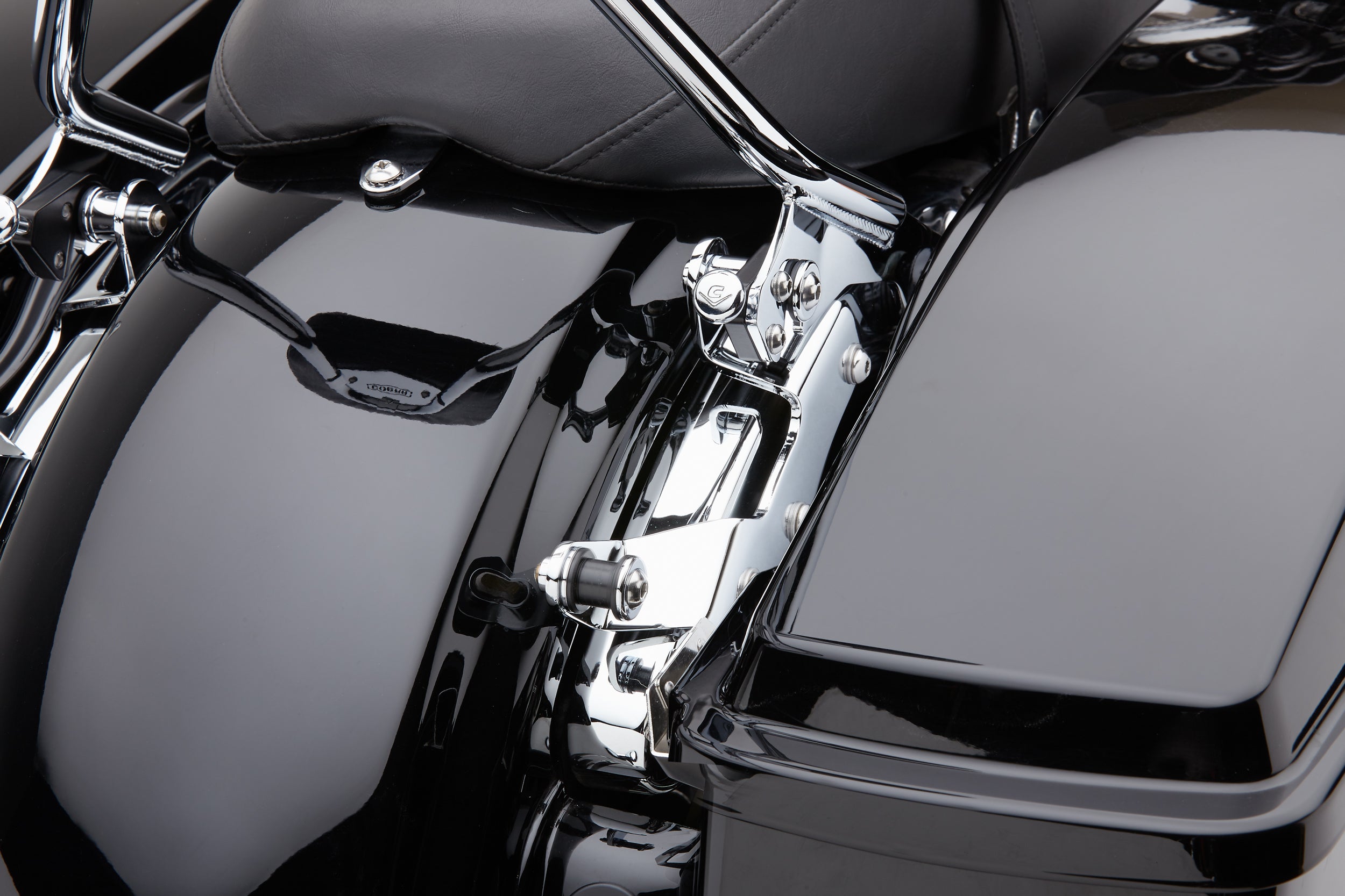 COBRA Backrest Mounting Kit Chrome Flh/Flt 14 22