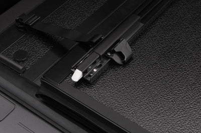 BAK 88-13 Chevy Silverado & C/K 1500 / 88-14 2500/3500 HD 6ft 6in Bed BAKFlip G2 - Tonneau Covers