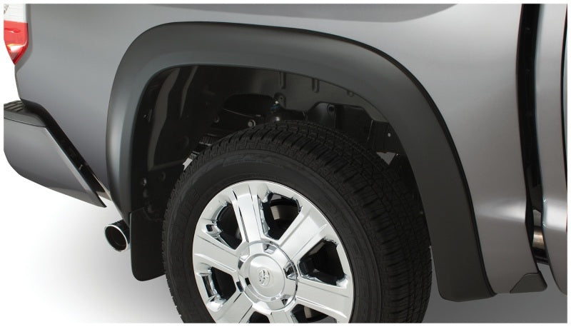 Bushwacker 14-18 Toyota Tundra Fleetside OE Style Flares 2pc 66.7/78.7/97.6in Bed - Black - Fender & Trim