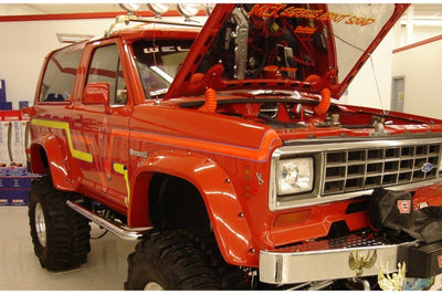 Bushwacker 84-88 Ford Bronco II Cutout Style Flares 2pc - Black - Fender & Trim