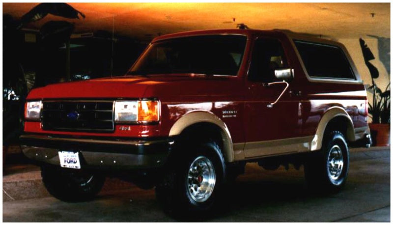 Bushwacker 87-91 Ford F-100 Styleside Extend-A-Fender Style Flares 4pc 81.0/96.0in Bed - Black - Fender & Trim