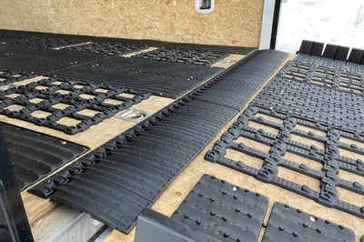 Caliber Edge Glide V2.0 48’’ Kit 24’’w X 9’’l 2/pk - Snowmobile Collection