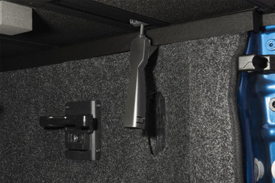 Extang 05-16 Nissan Frontier(5ft Bed) (w/ or w/o Track Sys) (5ft) Solid Fold 2.0 - Tonneau Covers