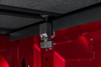 Extang 19-20 Dodge Ram (6 ft 4 in) with multifunction (split) tailgate Solid Fold 2.0 - Tonneau Covers