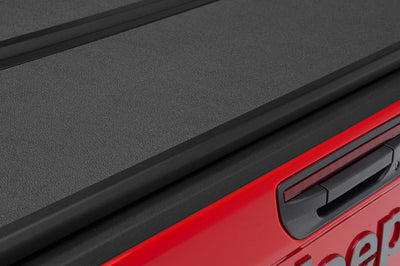 Extang 2020 Jeep Gladiator (JT) (w/Rail System) Solid Fold 2.0 - Tonneau Covers