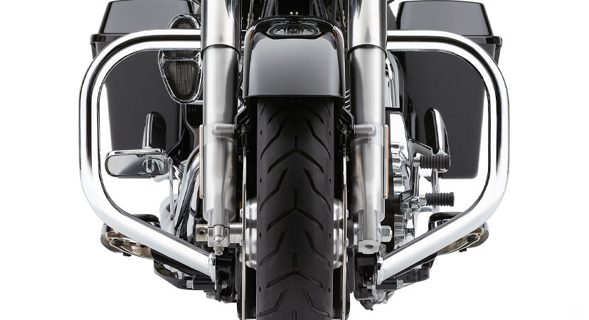 COBRA Fatty Freeway Bars 1.5’’ Chrome Flh/Flt 97 08