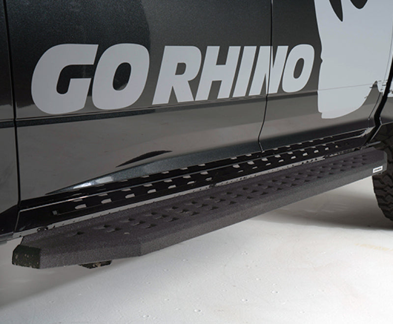 Go Rhino 15-20 Chevy Colorado RB20 Complete Kit w/RB20 + Brkts - Nerf Bars & Running Boards