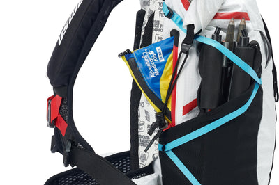 Uswe Hajker Pro 30 Winter Daypack Waterproof White/black - White/Black - Apparel Collection