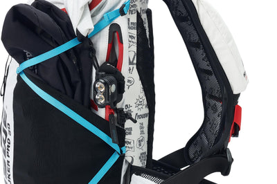 Uswe Hajker Pro 30 Winter Daypack Waterproof White/black - White/Black - Apparel Collection