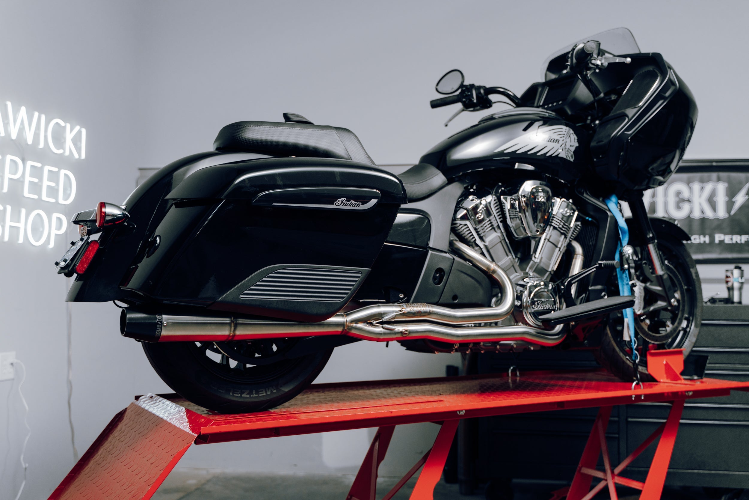 Sawicki Indian Challenger Full Length Brushed Ss W/ Blk End Cap - Harddrive Products