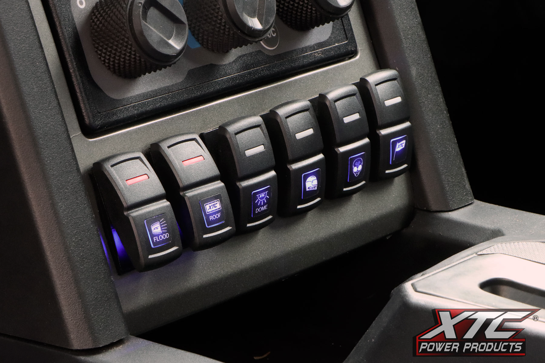 XTC POWER PRODUCTS Light Duty Switch System In Cab Pulse Bar 4 Pack