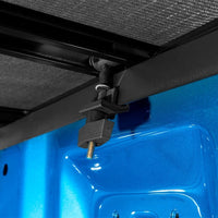 LUND Lund 07-13 Chevy Silverado 1500 (6.5ft. Bed) Genesis Elite Tri-Fold Tonneau Cover - Black - Covers