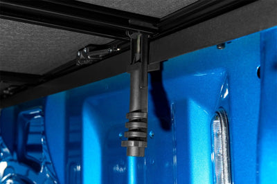 LUND Lund 14-17 Chevy Silverado 1500 (5.5ft. Bed) Genesis Elite Tri-Fold Tonneau Cover - Black - Covers