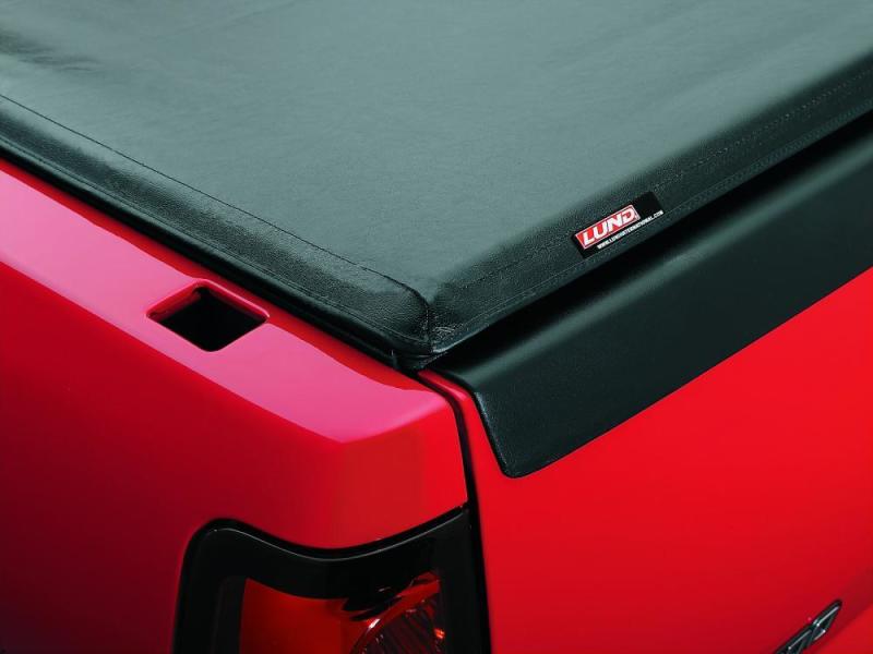 LUND Lund 15-17 Chevy Colorado (6ft. Bed) Genesis Roll Up Tonneau Cover - Black - Covers