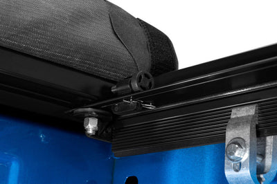 LUND Lund 19-23 Ford Ranger (5ft Bed) Genesis Elite Roll Up Tonneau Cover - Black - Covers