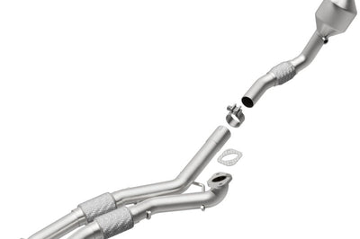 Magnaflow MagnaFlow Conv Direct Fit 12-15 Cadillac SRX V6-3.6L (FWD Only) - Exhaust Mufflers & Tips