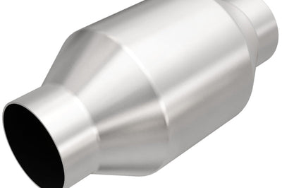 Magnaflow MagnaFlow Conv Univ 2.5in Inlet/Outlet Center/Center Round - Exhaust Mufflers & Tips