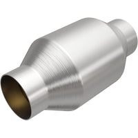 Magnaflow MagnaFlow Conv Univ 2.5in Inlet/Outlet Center/Center Round - Exhaust Mufflers & Tips