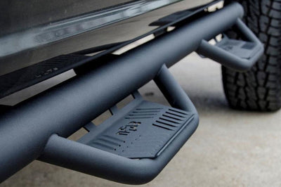 N-Fab Podium LG 09-17 Dodge Ram 1500 09-15.5 2500/3500/4500 Crew Cab - Tex. Black - 3in - Nerf Bars & Running Boards