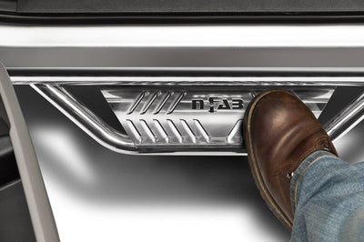 N-Fab Podium SS 2019 Chevy/GMC 1500 Crew Cab - Length - Polished Stainless - 3in - Nerf Bars & Running Boards