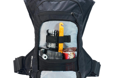 Uswe Outlander 9 Hydration System Factory Orange 3.0l - Bicycle Collection