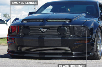 Raxiom 05-09 Ford Mustang w/ Halogen LED Halo Prjctr Headlights-Blk Hsng(Smoked Lens Exclude GT500) - Lights