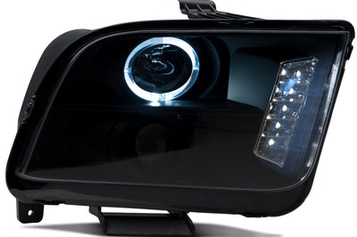 Raxiom 05-09 Ford Mustang w/ Halogen LED Halo Prjctr Headlights-Blk Hsng(Smoked Lens Exclude GT500) - Lights