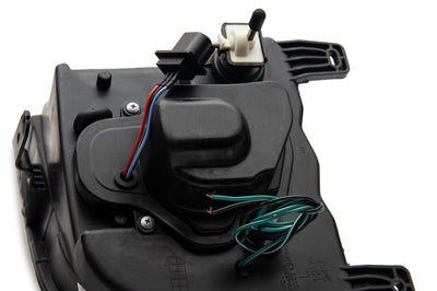 Raxiom 05-09 Ford Mustang w/ Halogen Prjctor Headlights- Black Housing (Clear Lens) (No GT500) Lights