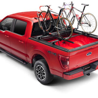 Roll-N-Lock 14-18 Chevrolet Silverado 1500 (69.3in. Bed) A-Series XT Retractable Tonneau Cover - Covers