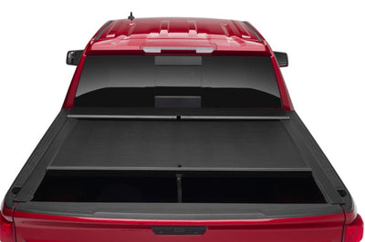 Roll-N-Lock 16-18 Toyota Tacoma Crew Cab SB 60-1/2in M-Series Retractable Tonneau Cover - Covers