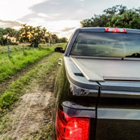 Roll-N-Lock 16-18 Toyota Tacoma Double Cab SB 60-1/2in A-Series Retractable Tonneau Cover - Covers