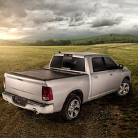 Roll-N-Lock 17-18 Ford F-250/F-350 Super Duty LB 96-1/2in M-Series Retractable Tonneau Cover - Covers