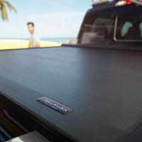 Roll-N-Lock 17-19 Ford F-250/F-350 Super Duty 80-3/8in E-Series Retractable Tonneau Cover - Covers