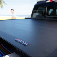 Roll-N-Lock 17-19 Ford F-250/F-350 Super Duty 80-3/8in E-Series Retractable Tonneau Cover - Covers