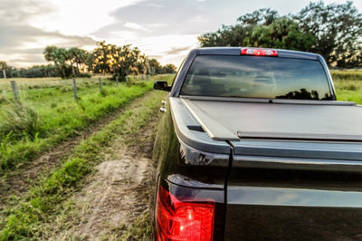 Roll-N-Lock 17-19 Ford F-250/F-350 Super Duty SB 80-3/8in A-Series Retractable Tonneau Cover - Covers