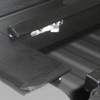 Roll-N-Lock 2009 Dodge Ram 1500 SB 76in M-Series Retractable Tonneau Cover - Covers