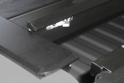 Roll-N-Lock 2020 Chevy Silverado / GMC Sierra 2500-3500 80-1/2in M-Series Retractable Tonneau Cover - Covers