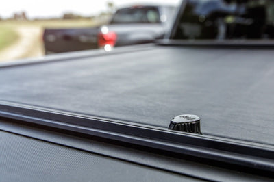 Roll-N-Lock 2020 Chevy Silverado / GMC Sierra 2500-3500 80-1/2in M-Series Retractable Tonneau Cover - Covers