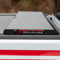 Roll-N-Lock 2020 Jeep Gladiator 5ft bed M-Series Retractable Tonneau Cover - Covers