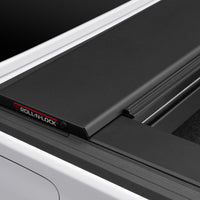 Roll-N-Lock 2020 Jeep Gladiator 5ft bed M-Series Retractable Tonneau Cover - Covers
