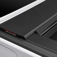 Roll-N-Lock 2020 Jeep Gladiator 5ft bed M-Series Retractable Tonneau Cover - Covers