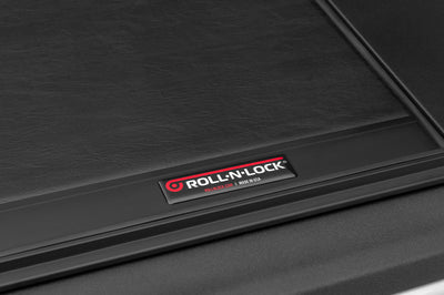 Roll-N-Lock 2020 Jeep Gladiator 5ft bed (w/ Trail Rail System) M-Series Retractable Tonneau Cover - Covers
