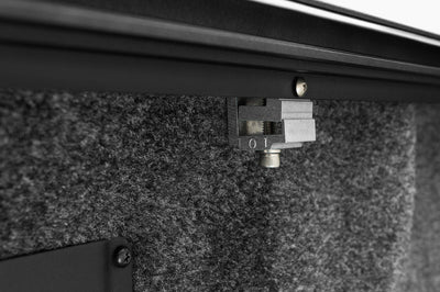 Roll-N-Lock 2021 Ford F-150 67.1in E-Series Retractable Tonneau Cover - Covers