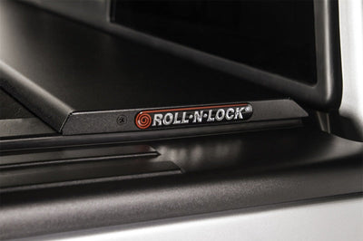 Roll-N-Lock 2022 Nissan Frontier Crew Cab (58.6in. Bed) M-Series Retractable Tonneau Cover - Covers